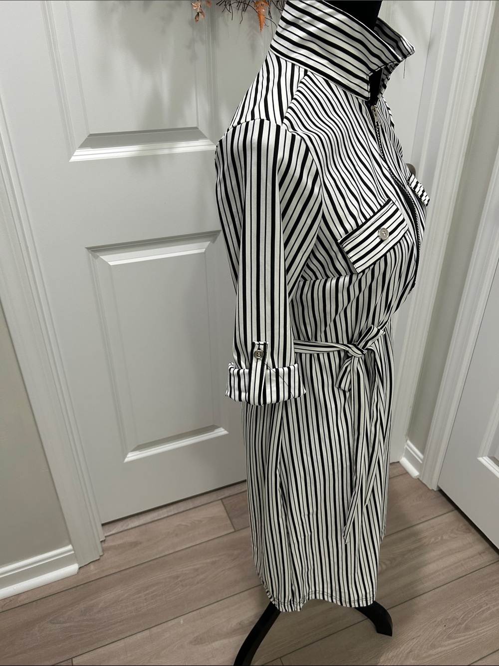NWT Mlle Gabrielle Black & White Vertical Stripe Midi Shirt Dress Size Small - Picture 8 of 14